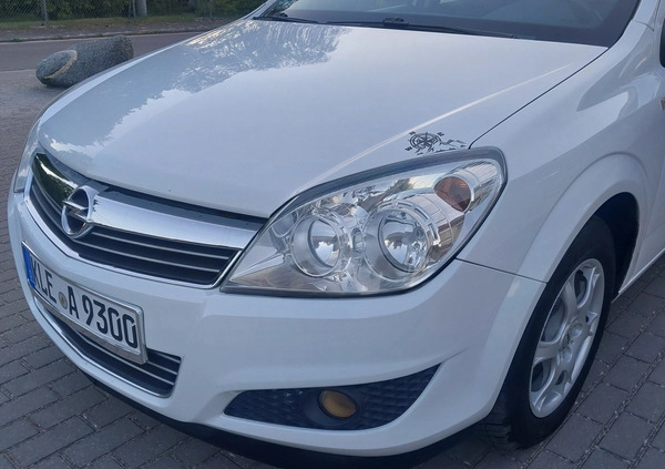 Opel Astra cena 12900 przebieg: 190425, rok produkcji 2009 z Stopnica małe 301